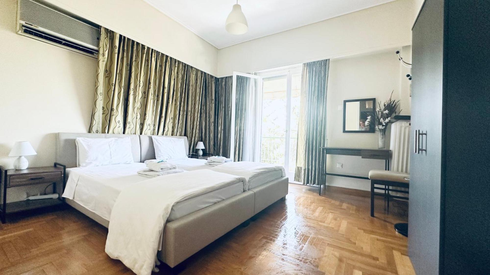 Deluxe Apartment